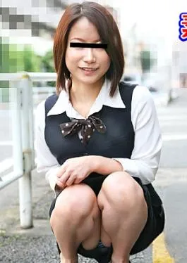 10musume 10-012325-01 Amateur work: A pure female employee at a credit union who is playing with vegetables! Amateur’s work Blame the pure female staff of the credit union with vegetables! ~